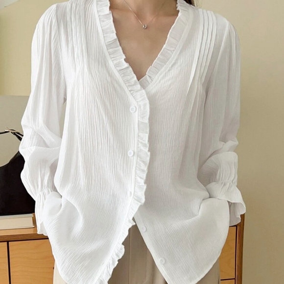 NEW White Flounce Long Sleeve XS/S - Picture 3 of 5